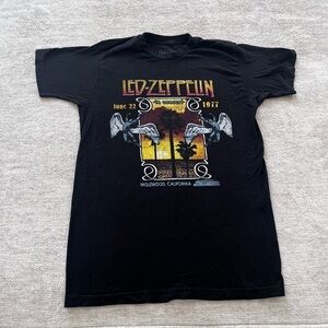 LED ZEPPELIN
Led Zeppelin Inglewood T Shirt size medium